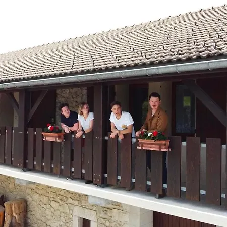 Quartier Libre Auberge de jeunesse *